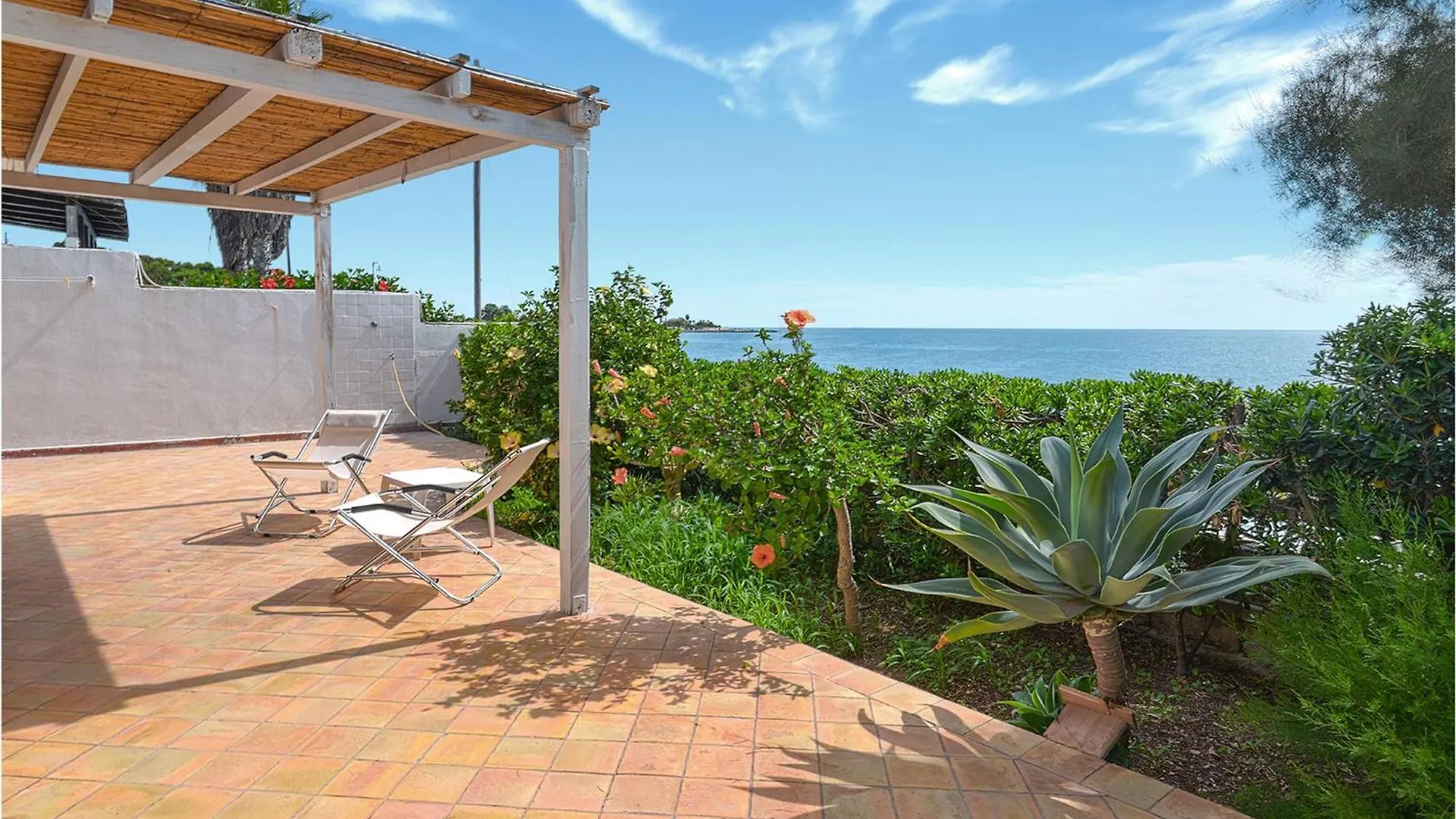 Holiday home Lovely Home In Fontane Bianche With Kitchen