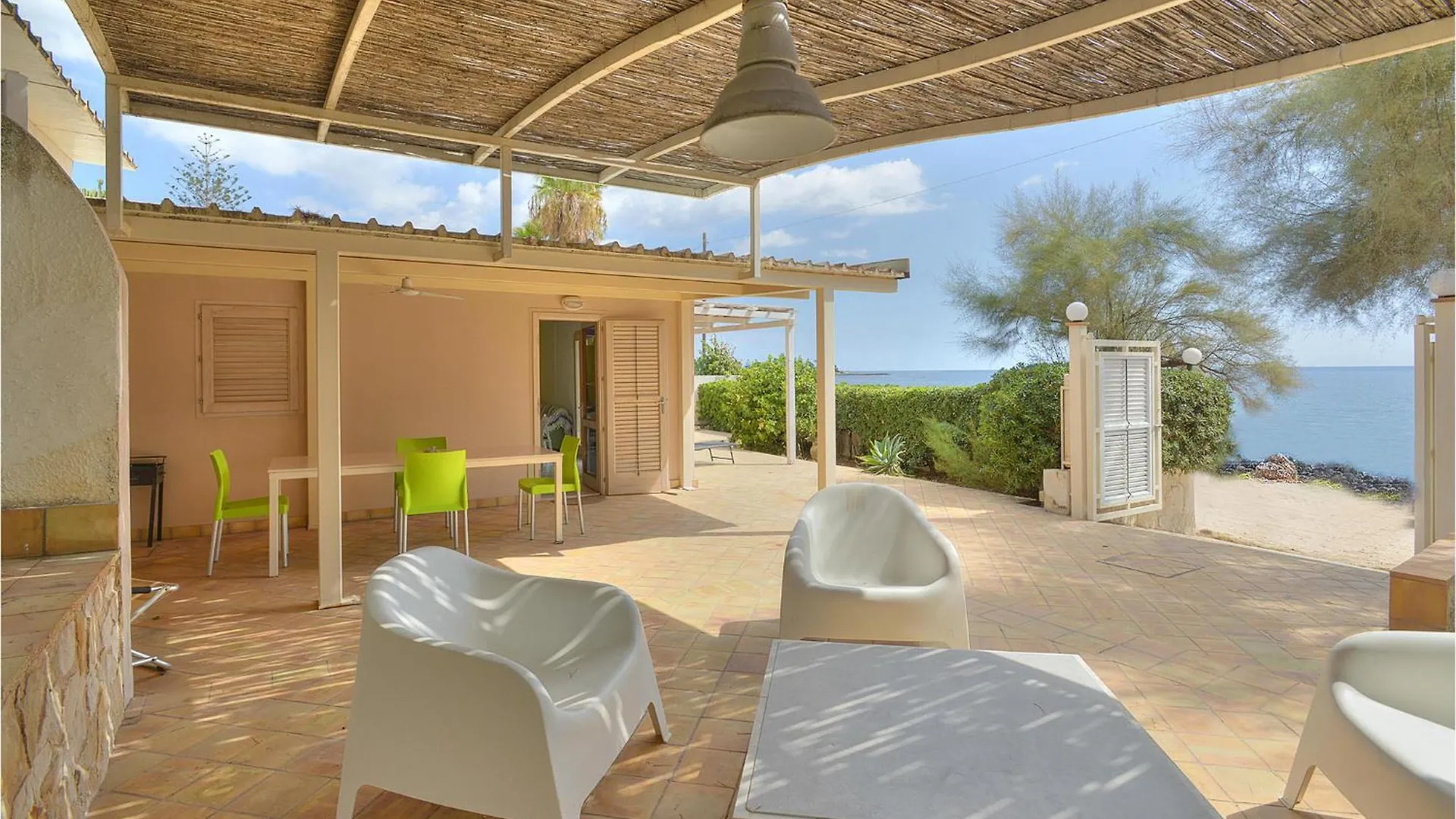 Lovely Home In Fontane Bianche With Kitchen contacts